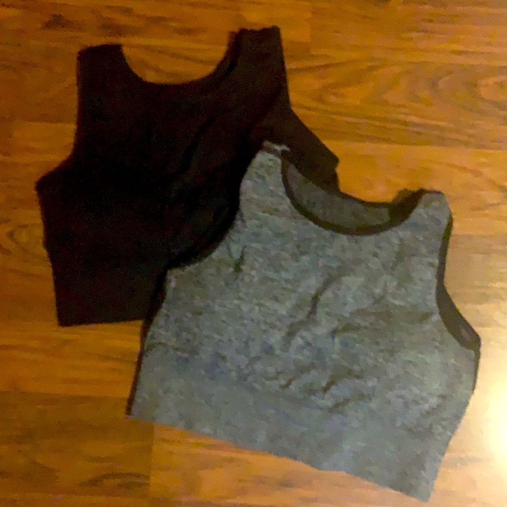2 sports bras